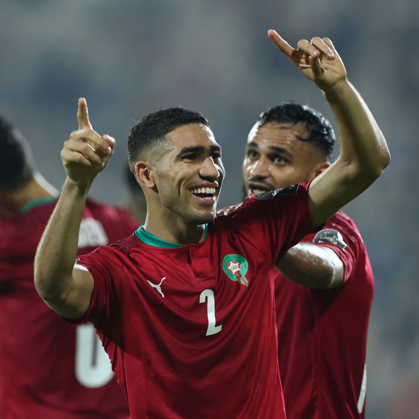 Le Maroc se qualifie en quart de finale grâce à un somptueux coup franc de Hakimi
